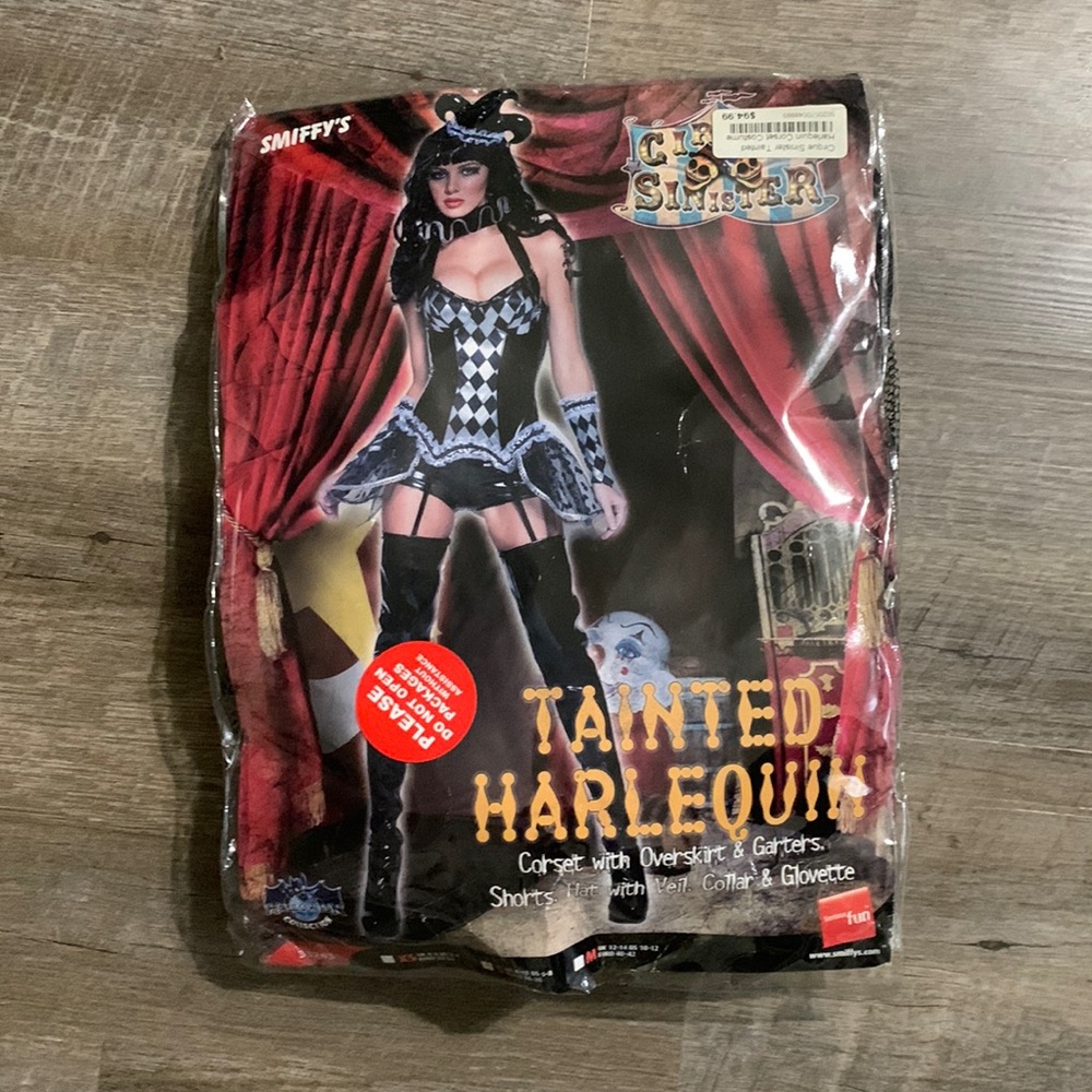 Sexy Halloween costume-